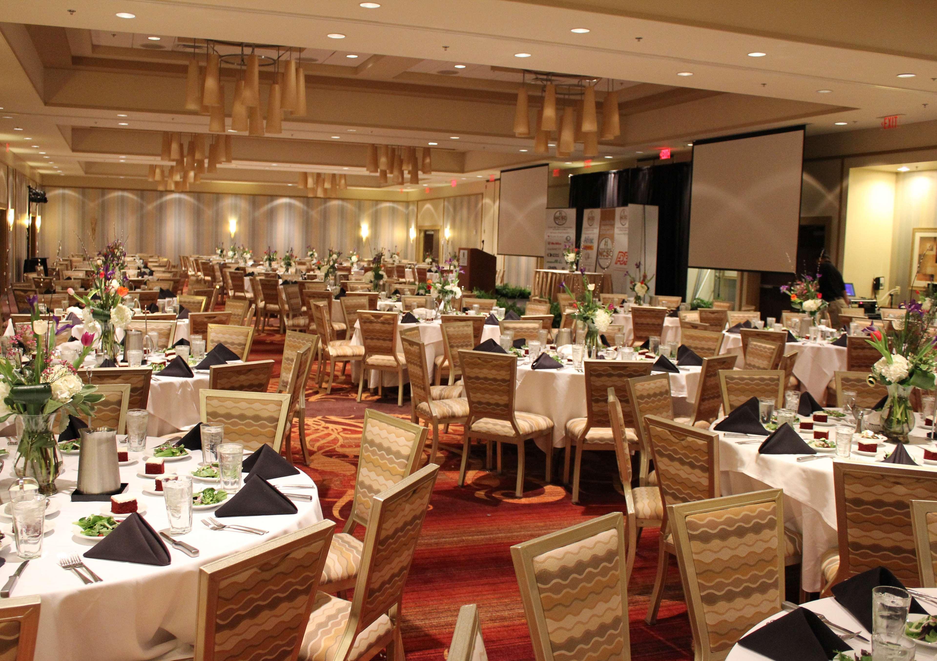 Embassy Suites Atlanta - Kennesaw Town Center Extérieur photo