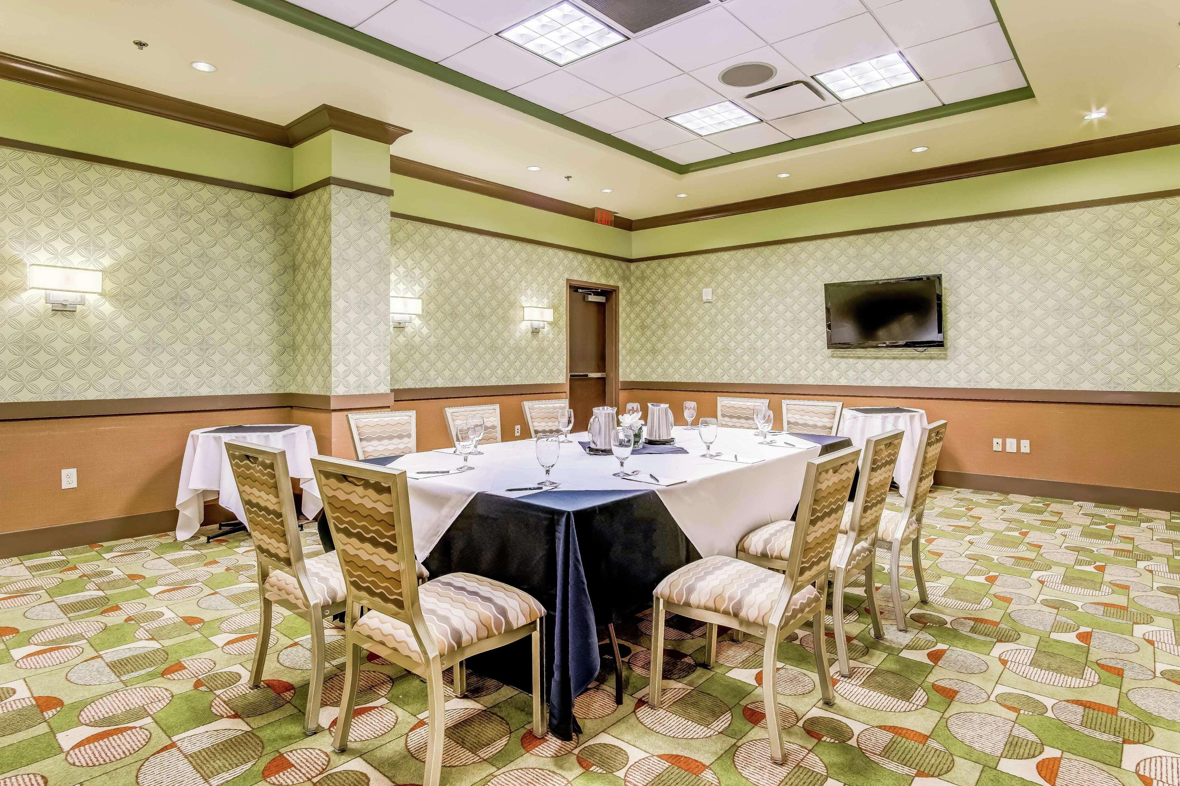 Embassy Suites Atlanta - Kennesaw Town Center Extérieur photo