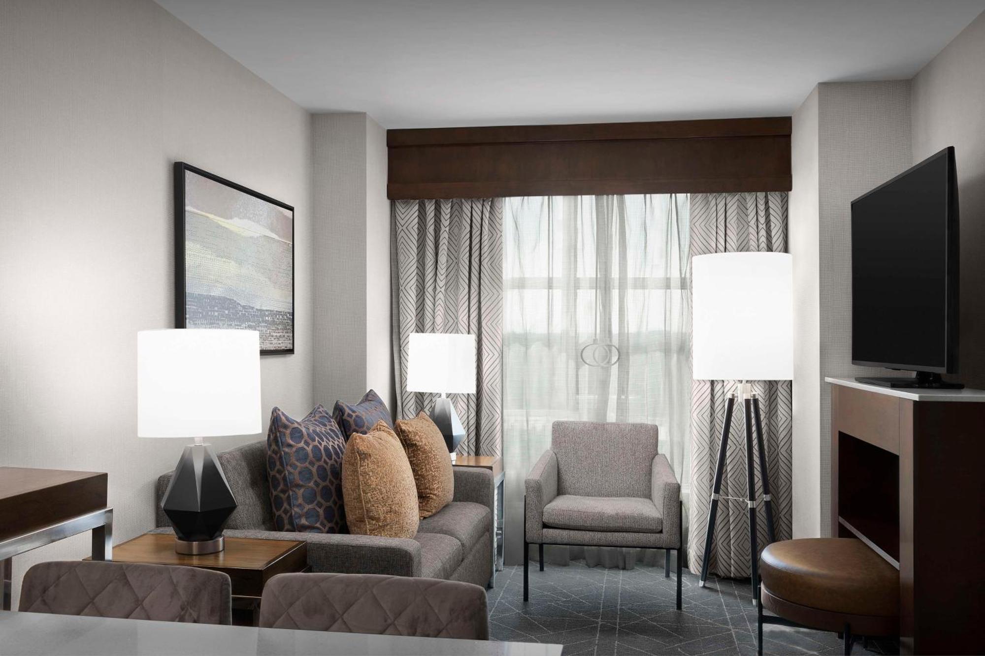 Embassy Suites Atlanta - Kennesaw Town Center Extérieur photo